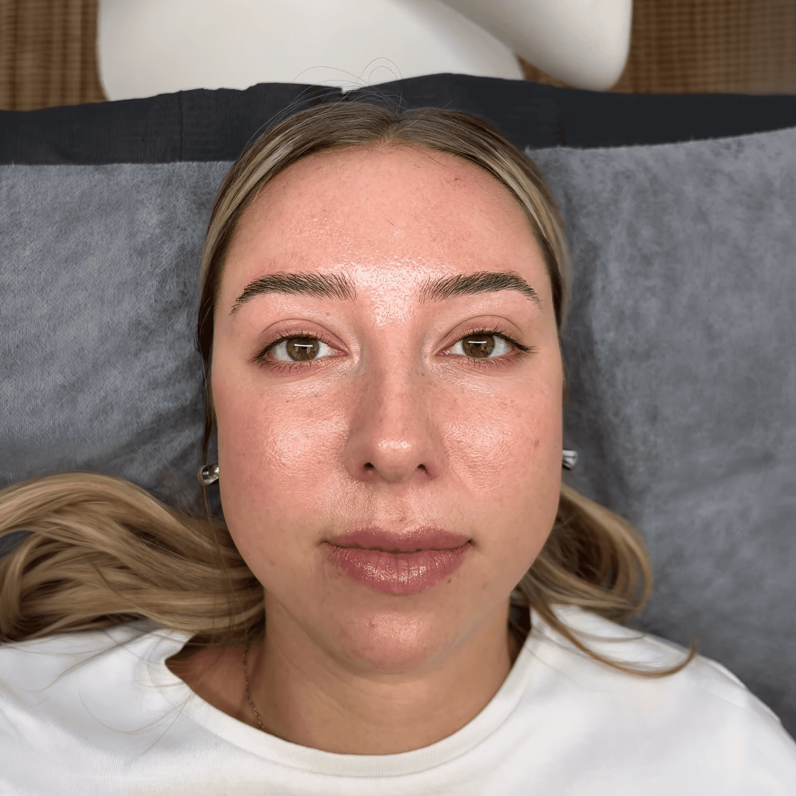 Natural lashes before a Korean lash lift, straight and untinted